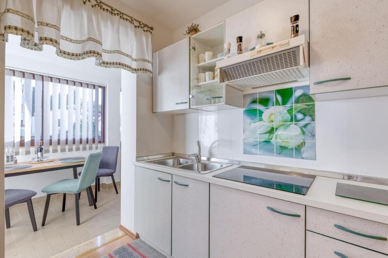 Apartment Lucijan Poreč Zewnętrze zdjęcie
