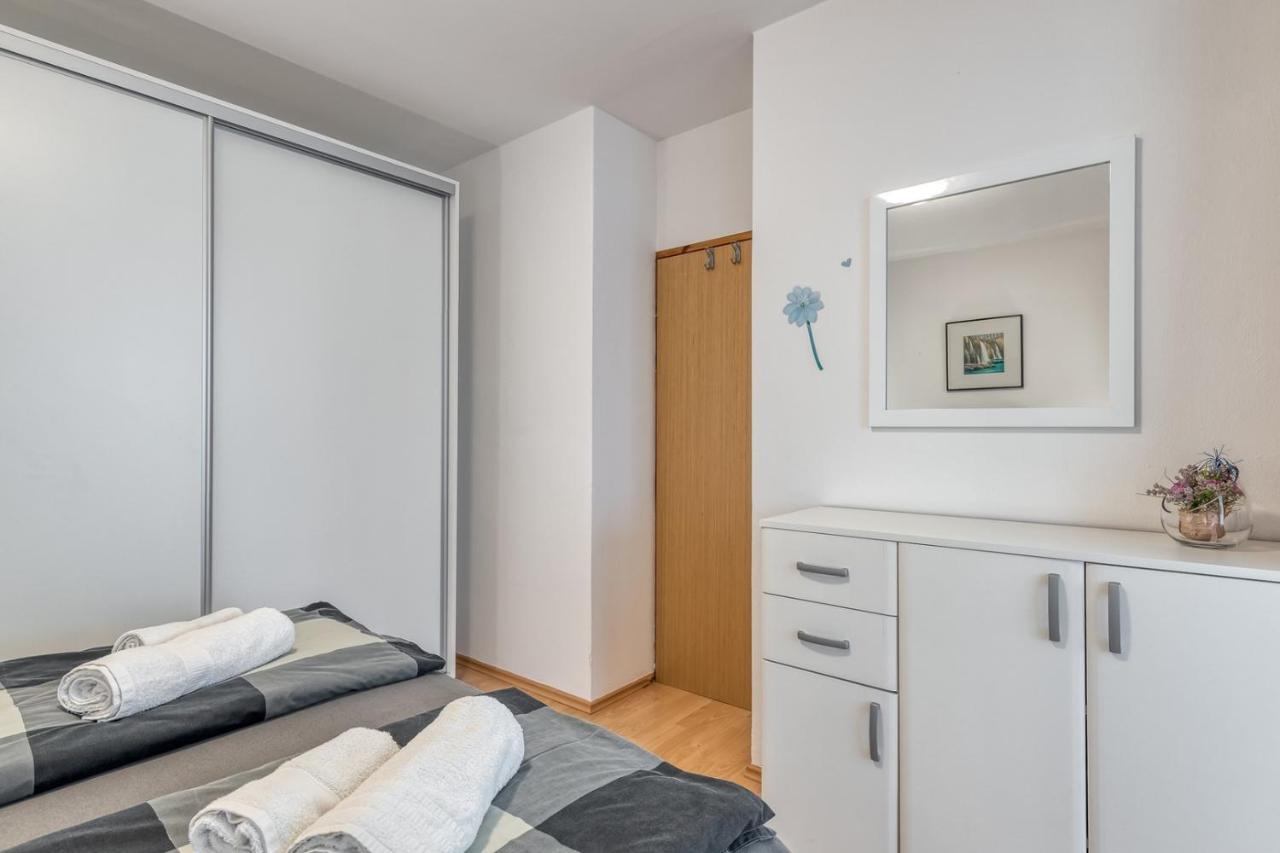 Apartment Lucijan Poreč Zewnętrze zdjęcie